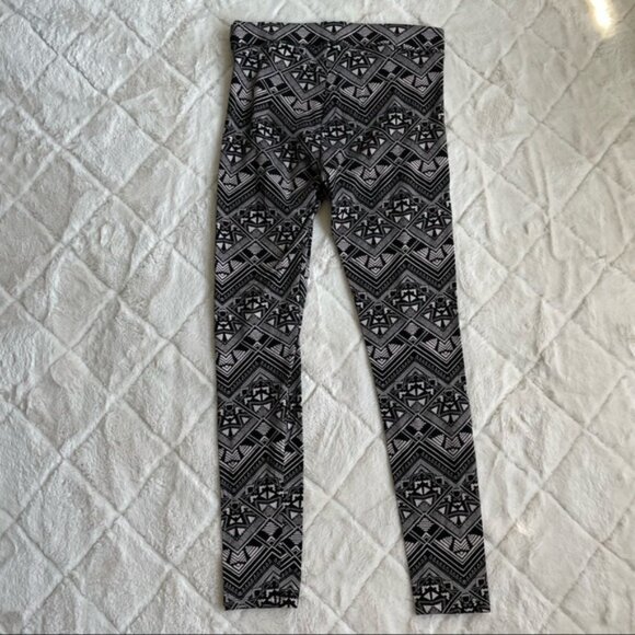 Victoria’s Secret PINK | Printed Yoga Aztec Festival Print Leggings | Size Small - Picture 4 of 13